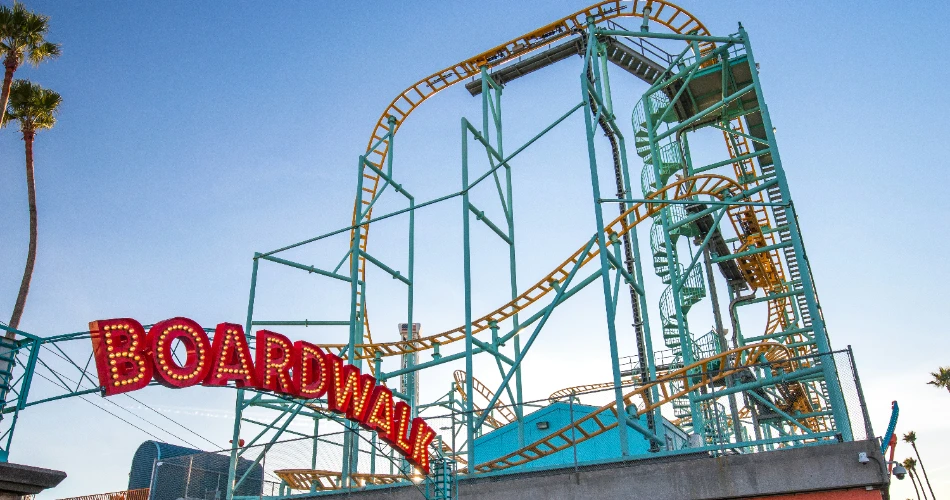 A Complete Experience of Santa Cruz Boardwalk